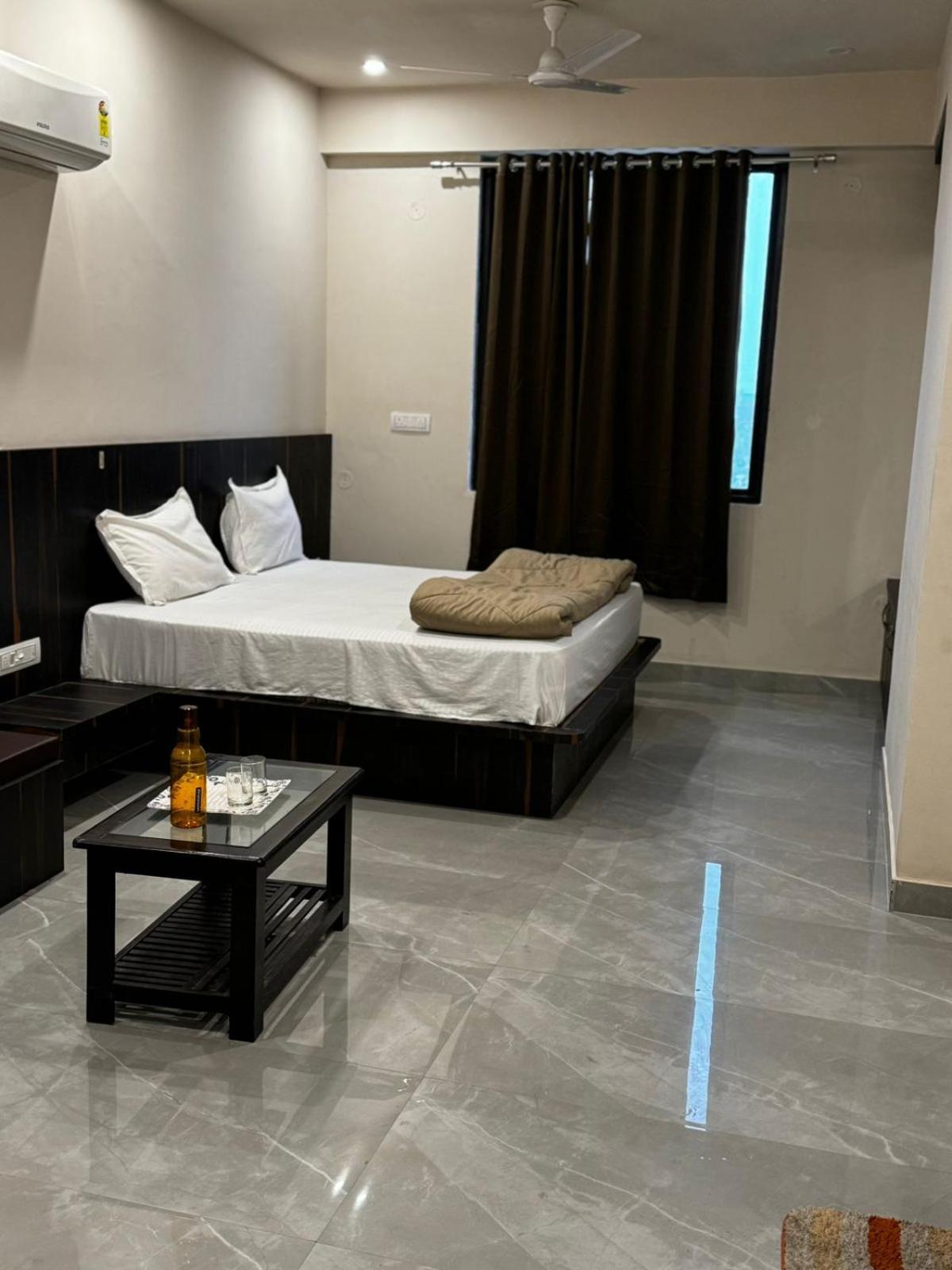 Hotel Karma Jaipur Ngoại thất bức ảnh